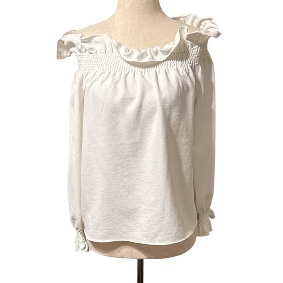 Tuckernuck White Off-Shoulder Marguerite Blouse - Picture 4 of 5